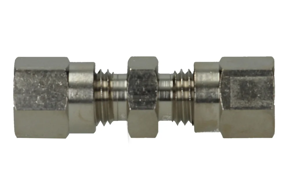 Straight screw fitting for pneumatic pipes and hoses, type B3