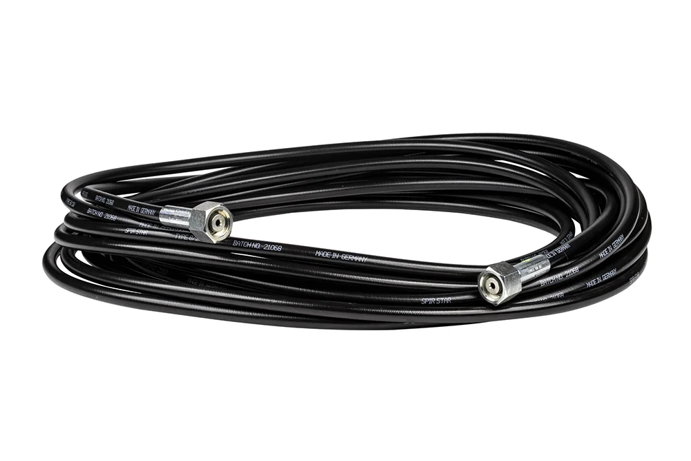 High-pressure line for water cutting and cleaning 1040 bar