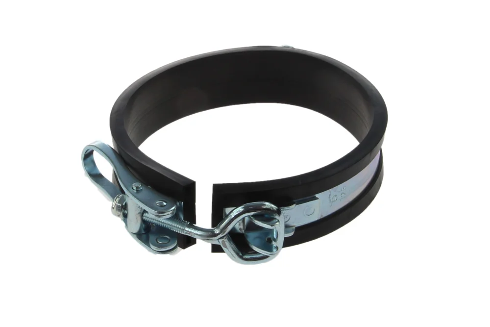 Safety clamp for STORZ fire couplings against disconnection